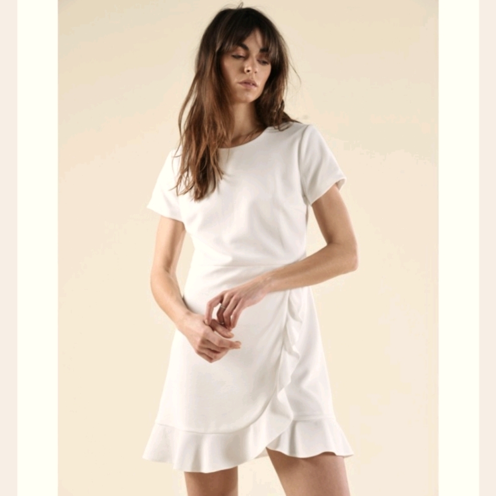 NWT Molly Bracken Premium short dress